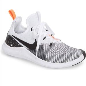 Nike Women Free Tr8 Running Shoe Size 7.5